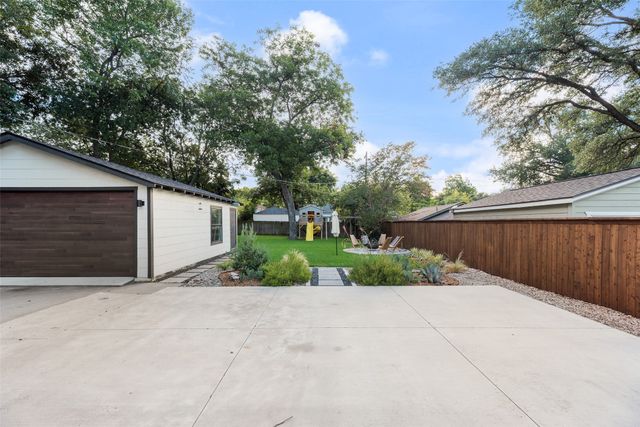 3016 6th Avenue, Fort Worth, TX 76110