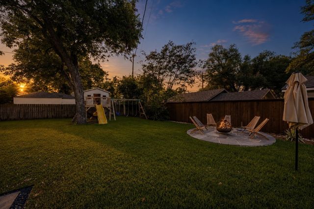 3016 6th Avenue, Fort Worth, TX 76110
