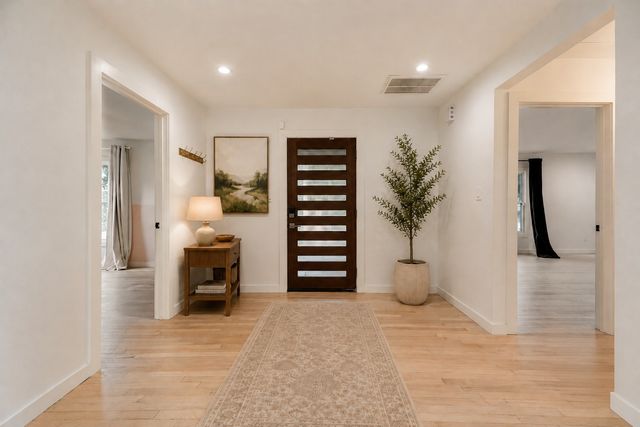 3016 6th Avenue, Fort Worth, TX 76110