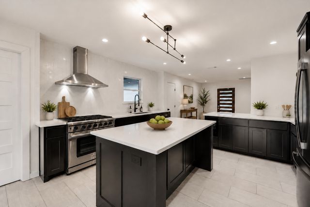 3016 6th Avenue, Fort Worth, TX 76110