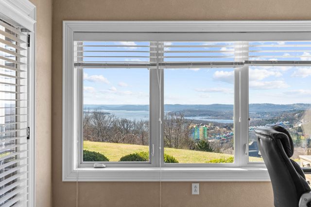 123 Royal Vista Drive 502, Branson, MO 65616