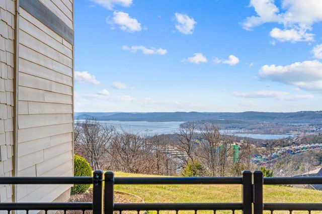 123 Royal Vista Drive 502, Branson, MO 65616