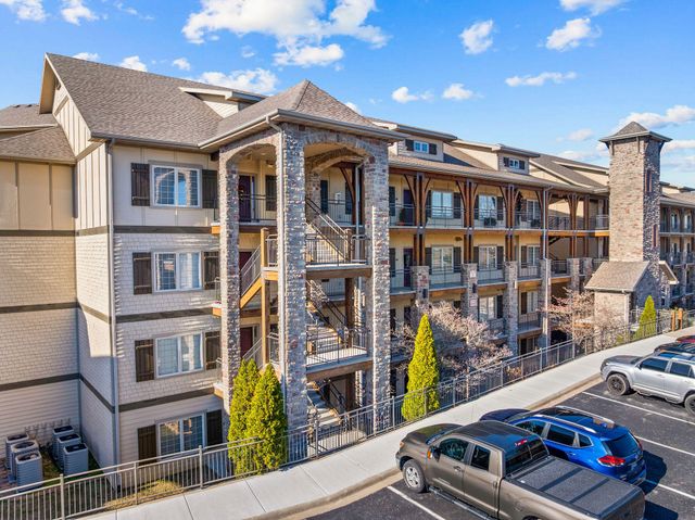 123 Royal Vista Drive 502, Branson, MO 65616