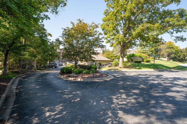 123 Royal Vista Drive 502, Branson, MO 65616
