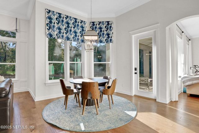 527 E KESLEY Lane, Jacksonville, FL 32259