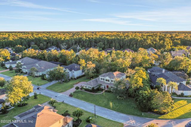 527 E KESLEY Lane, Jacksonville, FL 32259