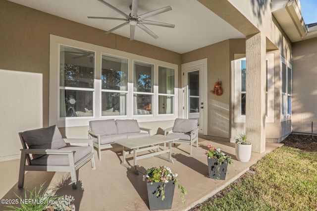 527 E KESLEY Lane, Jacksonville, FL 32259