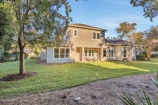 527 E KESLEY Lane, Jacksonville, FL 32259