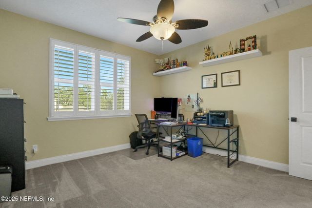 527 E KESLEY Lane, Jacksonville, FL 32259