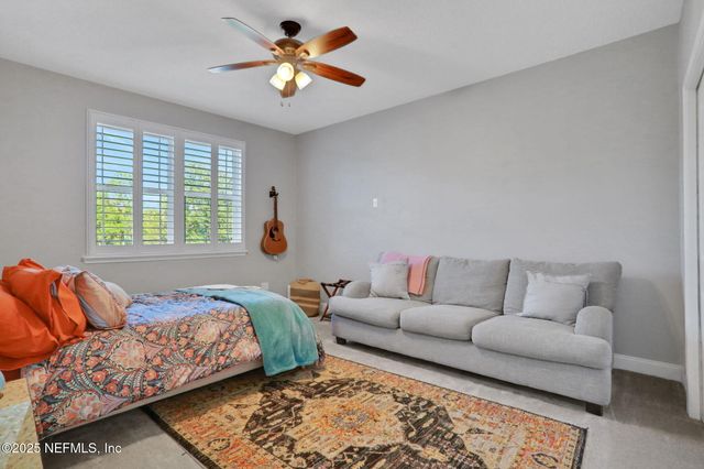 527 E KESLEY Lane, Jacksonville, FL 32259