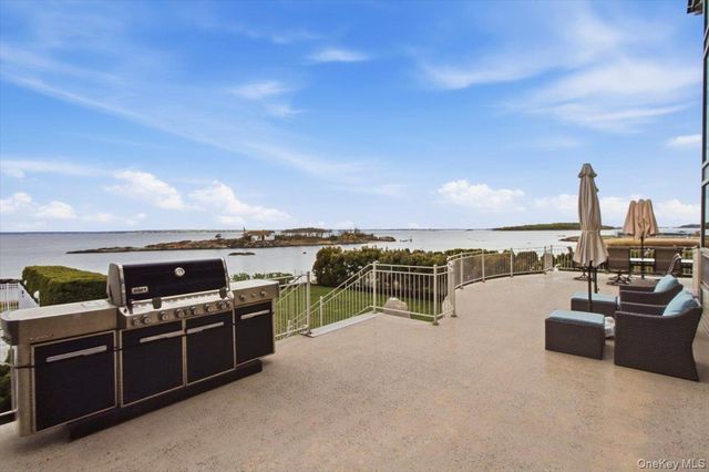 135 Kensington Oval, New Rochelle, NY 10805