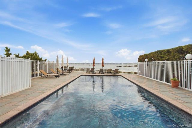135 Kensington Oval, New Rochelle, NY 10805