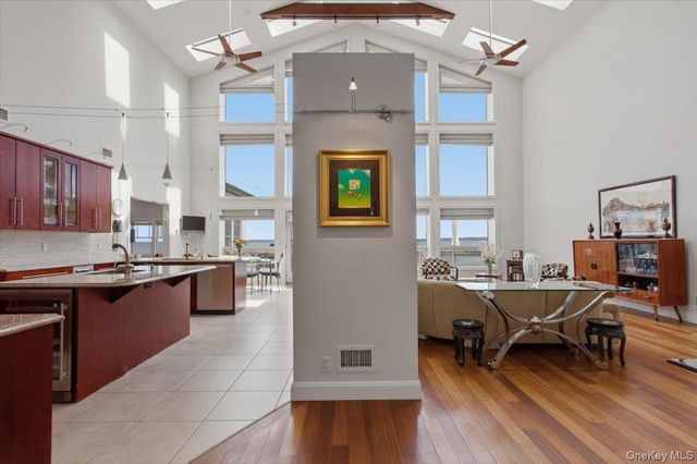 135 Kensington Oval, New Rochelle, NY 10805