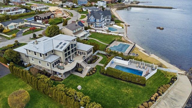 135 Kensington Oval, New Rochelle, NY 10805