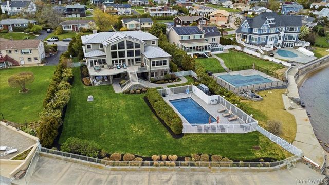 135 Kensington Oval, New Rochelle, NY 10805