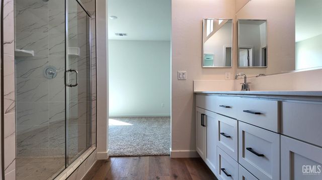 10819 Tatuk Way, Bakersfield, CA 93311