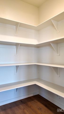 10819 Tatuk Way, Bakersfield, CA 93311