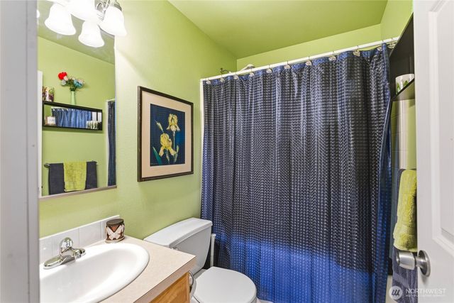 1364 Tractor Loop Road, East Wenatchee, WA 98802