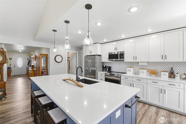 1364 Tractor Loop Road, East Wenatchee, WA 98802