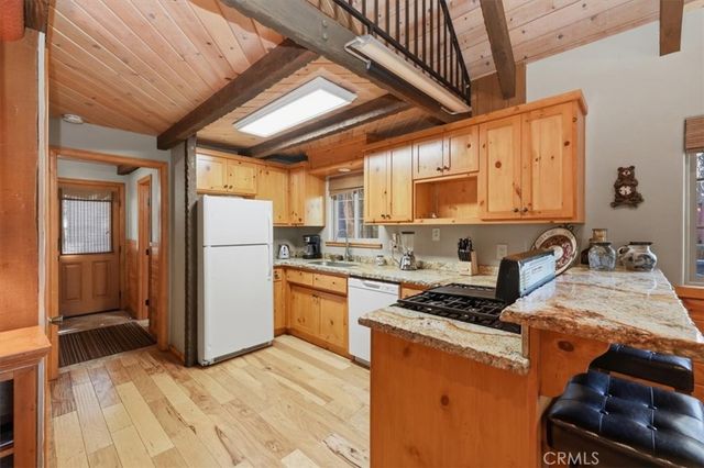 800 Tehama Drive, Big Bear Lake, CA 92315