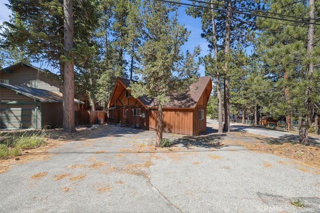 800 Tehama Drive, Big Bear Lake, CA 92315