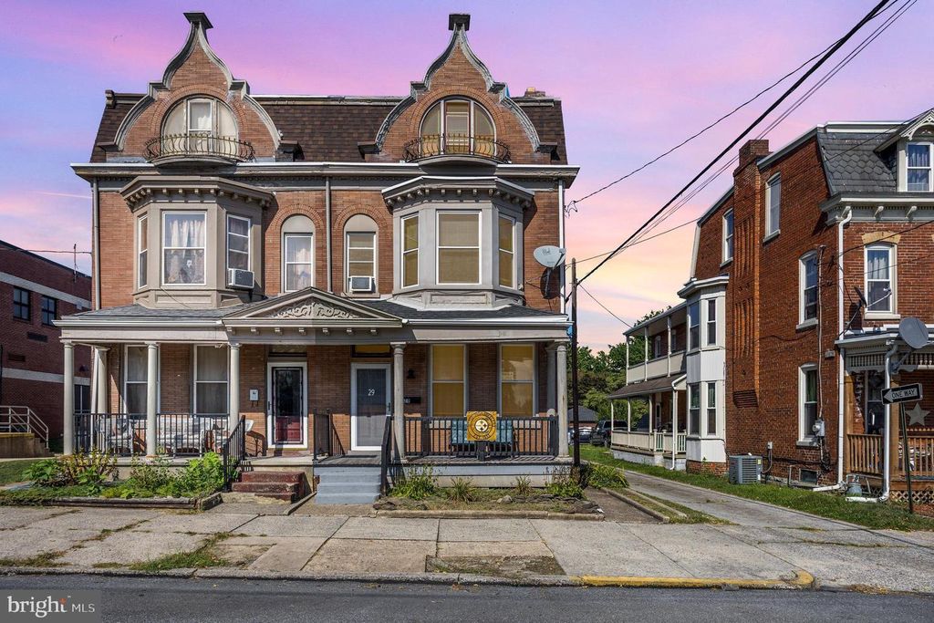 29 N 9TH ST, Columbia, PA 17512