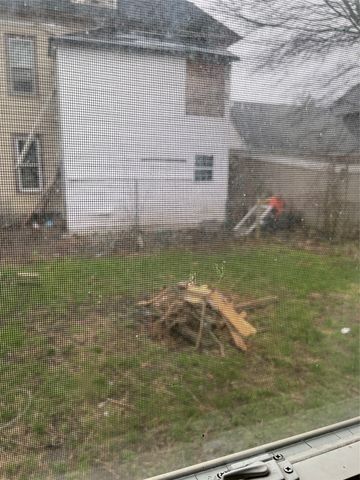 2613 MAPLE Street, Erie, PA 16508