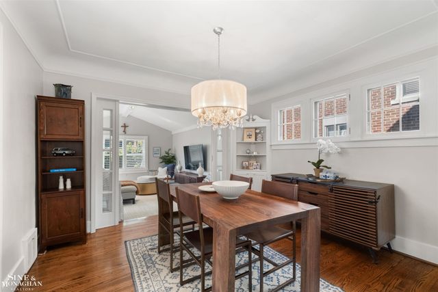 223 Mckinley Avenue, Grosse Pointe Farms, MI 48236