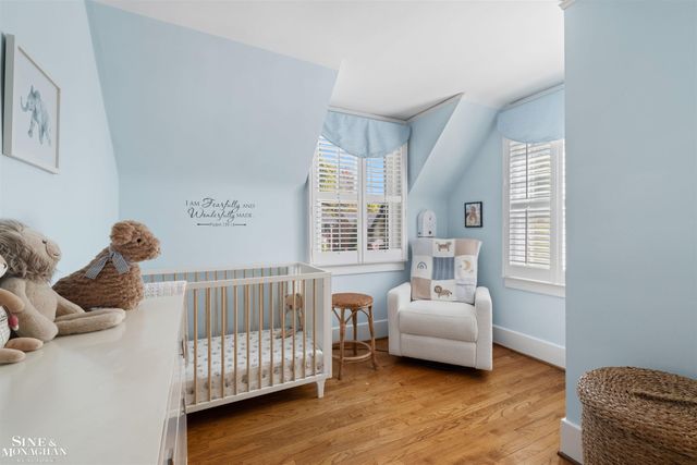 223 Mckinley Avenue, Grosse Pointe Farms, MI 48236