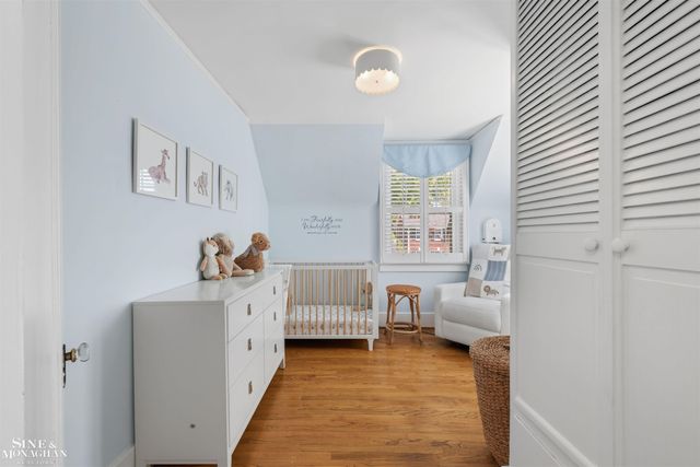 223 Mckinley Avenue, Grosse Pointe Farms, MI 48236