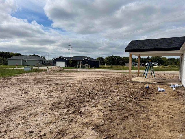 8402 Brett Dr., Manhattan, KS 66502