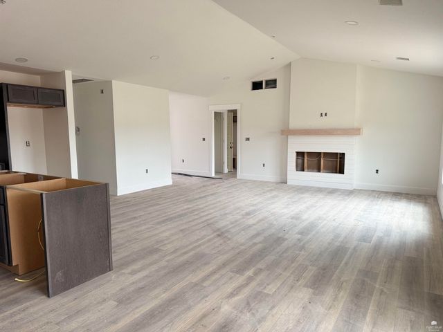 8402 Brett Dr., Manhattan, KS 66502