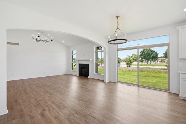 55611 Bay Oaks Court, Shelby Twp, MI 48315