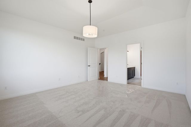 55611 Bay Oaks Court, Shelby Twp, MI 48315
