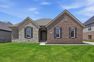 55611 Bay Oaks Court, Shelby Twp, MI 48315