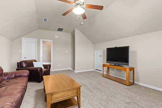 2517 Pioneer Drive, Denton, TX 76210