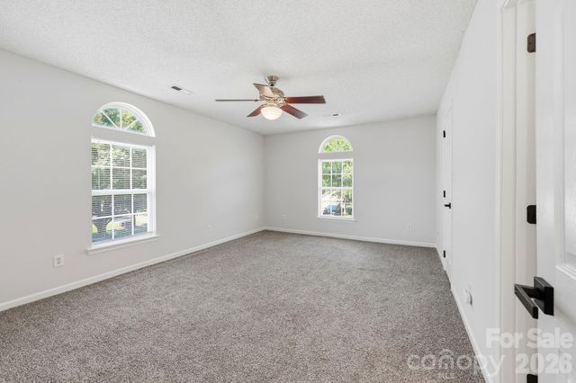 6912 Alanbrook Road, Charlotte, NC 28215
