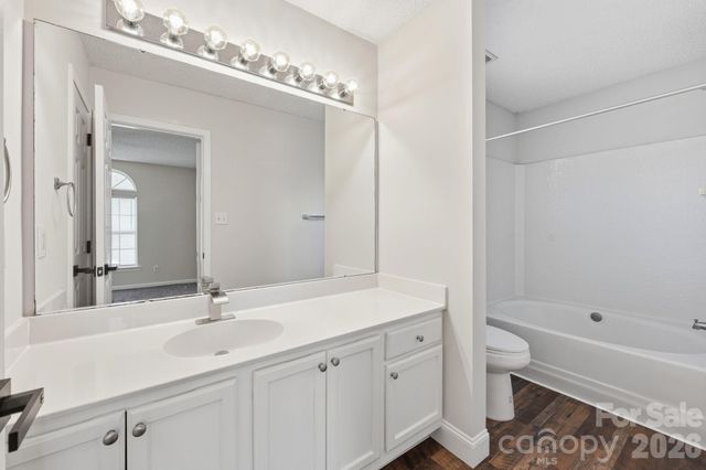 6912 Alanbrook Road, Charlotte, NC 28215
