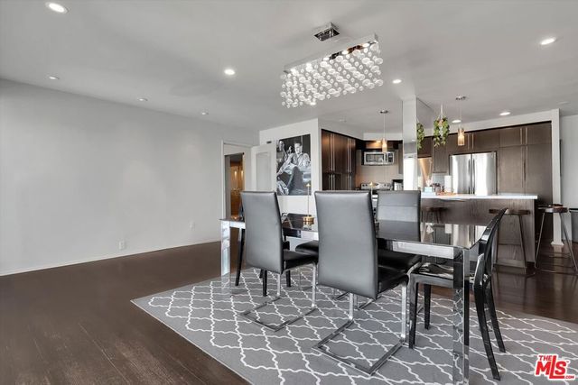 1155 N La Cienega Boulevard 702, West Hollywood, CA 90069