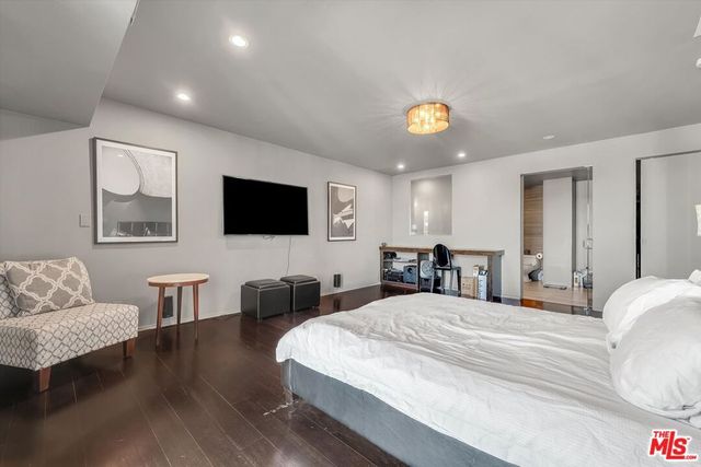 1155 N La Cienega Boulevard 702, West Hollywood, CA 90069