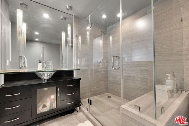 1155 N La Cienega Boulevard 702, West Hollywood, CA 90069