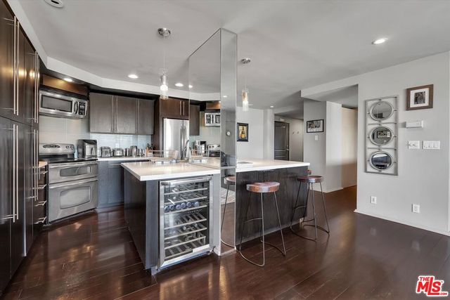 1155 N La Cienega Boulevard 702, West Hollywood, CA 90069