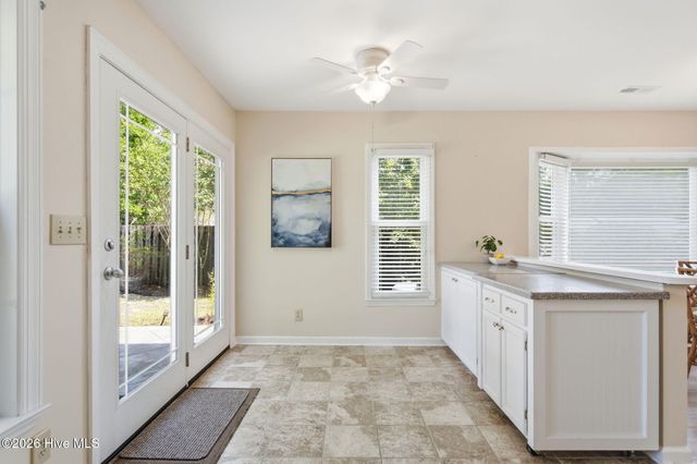 519 Green Meadows Drive N, Wilmington, NC 28405
