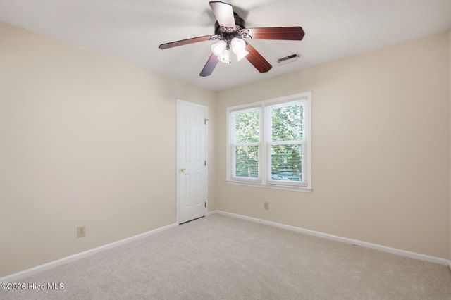 519 Green Meadows Drive N, Wilmington, NC 28405