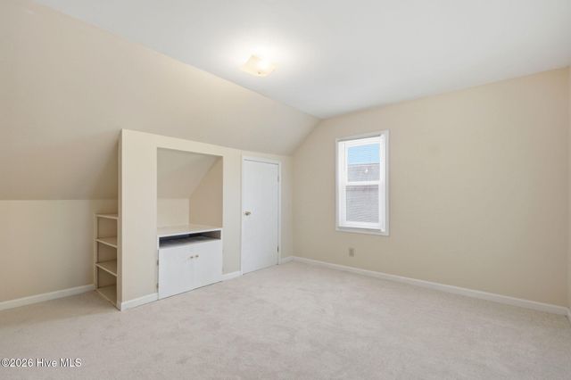 519 Green Meadows Drive N, Wilmington, NC 28405