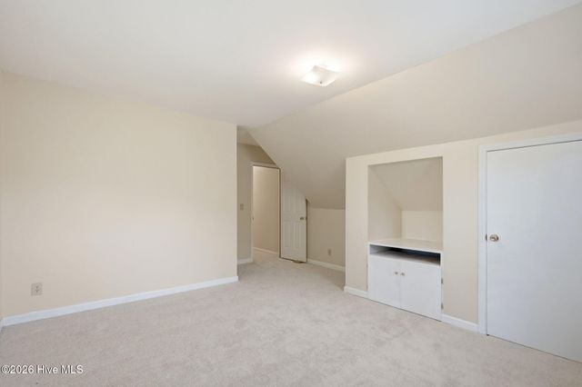 519 Green Meadows Drive N, Wilmington, NC 28405