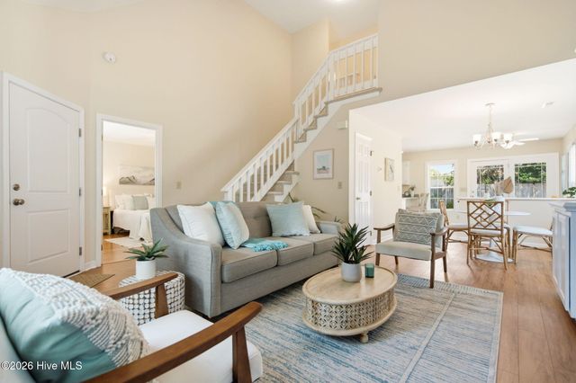 519 Green Meadows Drive N, Wilmington, NC 28405