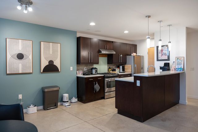 161 Saint Paul St Unit 1, Burlington, VT 05401