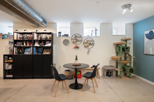 161 Saint Paul St Unit 1, Burlington, VT 05401