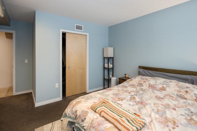161 Saint Paul St Unit 1, Burlington, VT 05401
